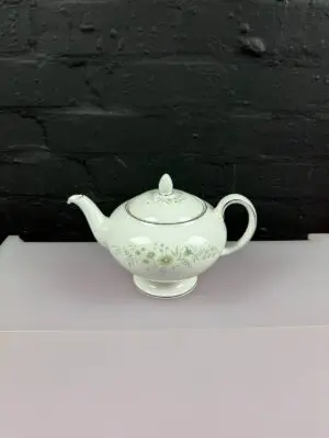 Wedgwood Westbury R4410 Large Tea Pot 2 Pints