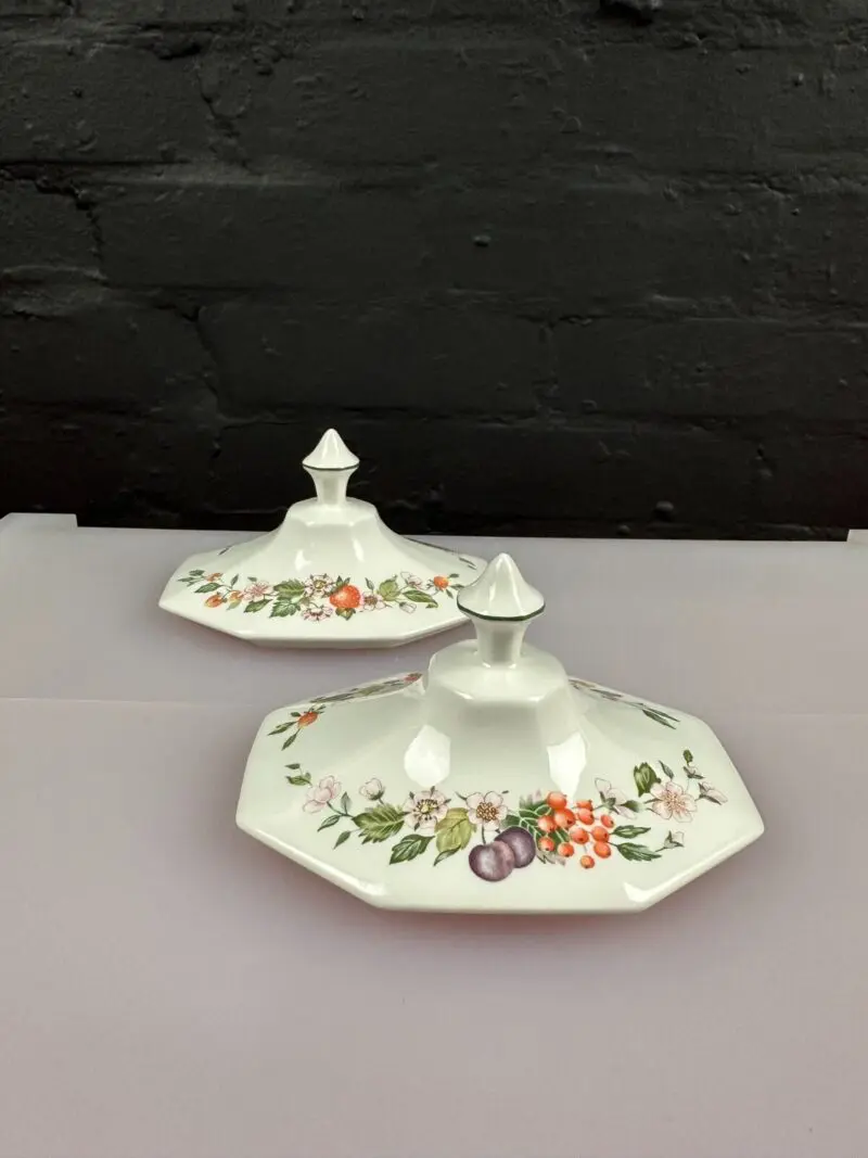 2 x Johnson Brothers Fresh Fruit Replacement Tureen Covered Dish Lids