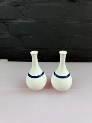 2 x Wedgwood Bone China Fine Hotels and Restaurants Bud Vases 13.5 cm