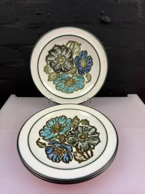 3 x Wedgwood Iona Dinner Plates 10.75" Wide Set