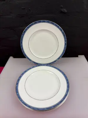 4 x Royal Doulton Atlanta H5237 Dinner Plates 27 cm Wide Set