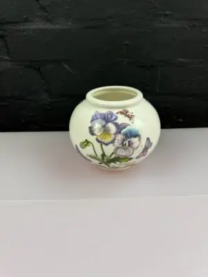 Portmeirion Botanic Garden Globe Vase 4.5" High Viola Hybrida Pansy