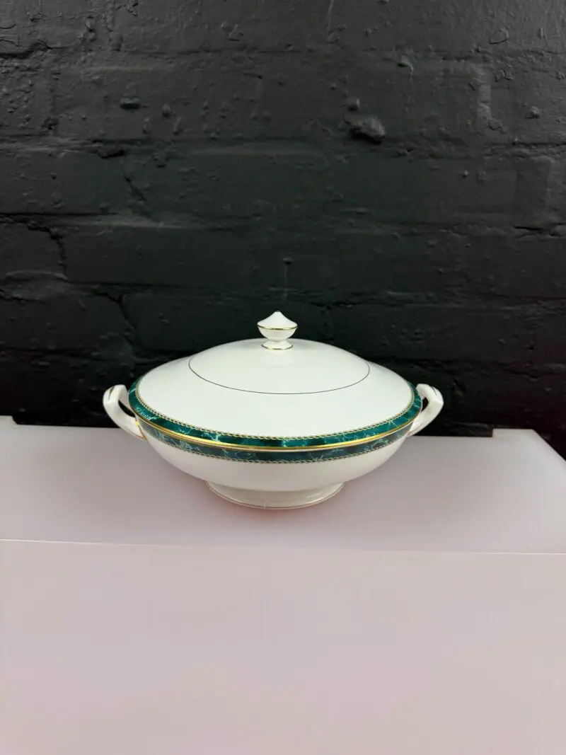 Royal Worcester Medici Green Covered Vegetable Serving Dish / Tureen Last 1