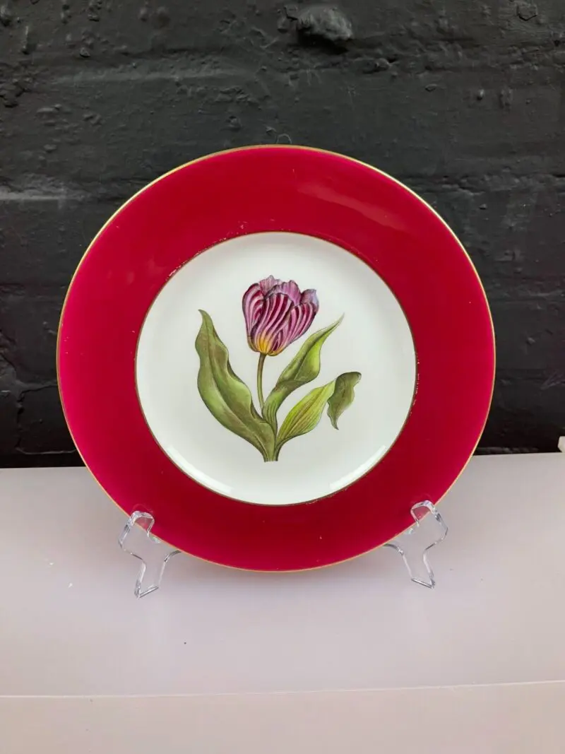 Royal Worcester Tulip Dessert Plate 9.25" Z2197 Designed By A.H Williamson