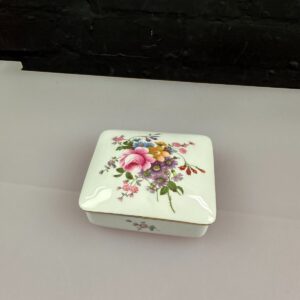 Royal Crown Derby Posies Covered Trinket Box XXX 1967 2nd Quality