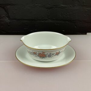 Noritake Tremont 3081 Gravy Boat with Fixed Saucer