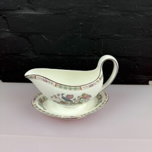 Wedgwood Kutani Crane R4464 Gravy Boat / Sauce Jug and Fixed Stand