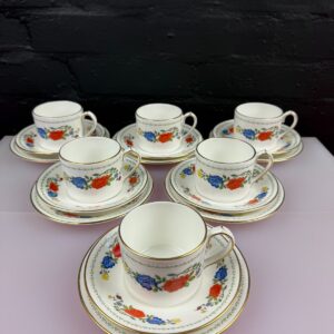 Aynsley Famille Rose Flat Tea Trios Cups Saucers and Side Plates Set of 6