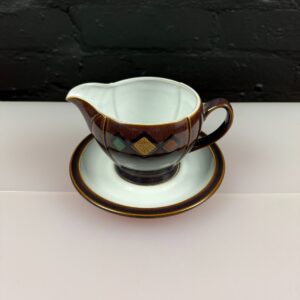 Denby Shiraz Gravy Boat Sauce Jug and Stand / Saucer Drip Plate Set 1st Quality