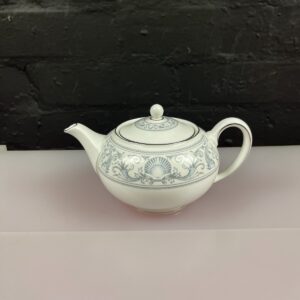 Wedgwood White Dolphins R4652 1 Pint Tea Pot Last 1 Available