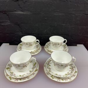 4 x Minton China Rose S.724 Tea Trios Cups Saucers and Side Plates Set