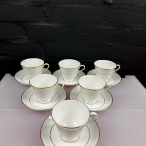 Spode Classic Gold Y8406 Footed Tea Cups and Saucers Set of 6