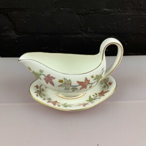 Wedgwood Ivy House Gravy Boat / Sauce Jug and Stand / Drip Plate