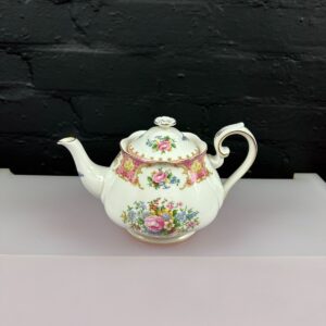 Royal Albert Lady Carlyle Large Tea Pot 2.5 Pints Small chip to Lid