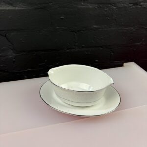Noritake Tahoe 2585 Gravy Boat / Sauce Jug With Fixed Saucer / Stand