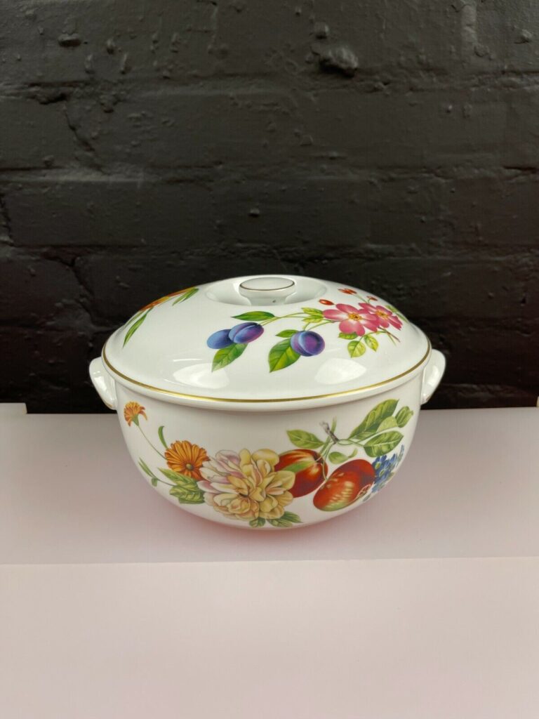 Royal Worcester Pershore Large Casserole Vegetable Serving Dish 8.5" 3