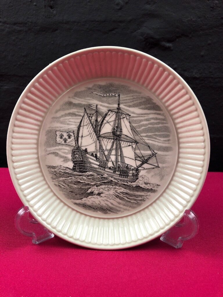 Wedgwood Sailing ship Griffon 1679 Canadiana Famous Ship Plate/ Dish 15.5 cm