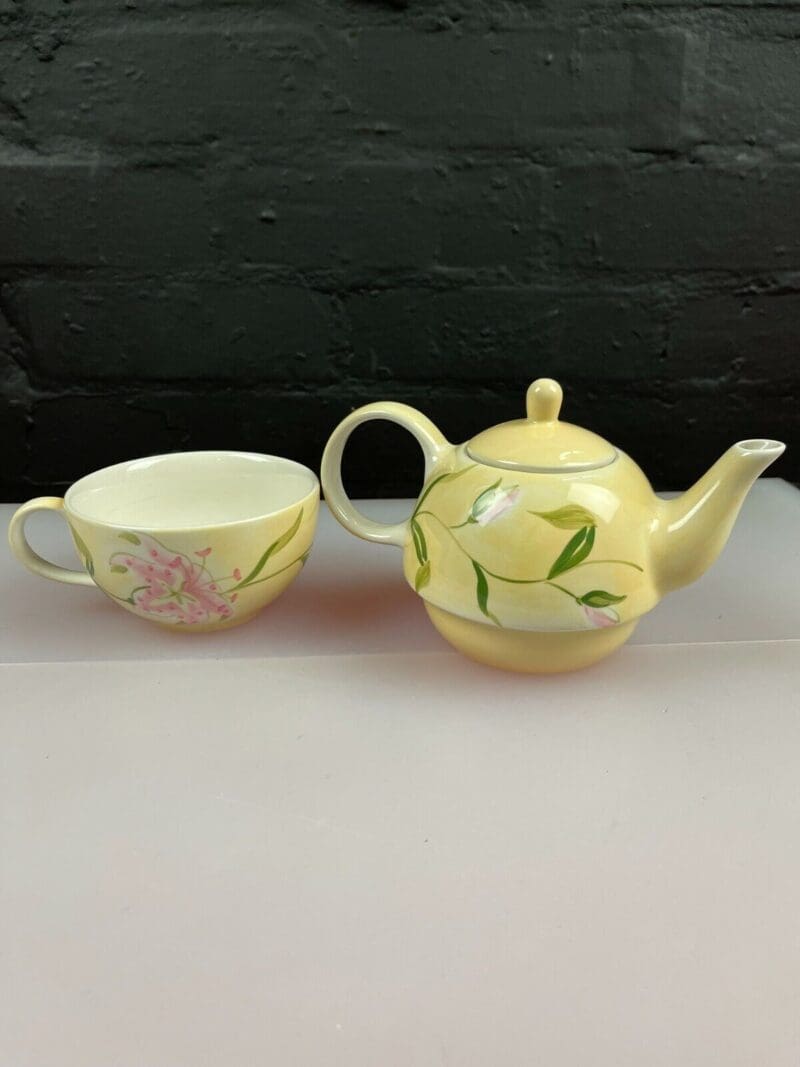 Whittard of Chelsea Amaranta Hand Painted Teapot and Teacup for One